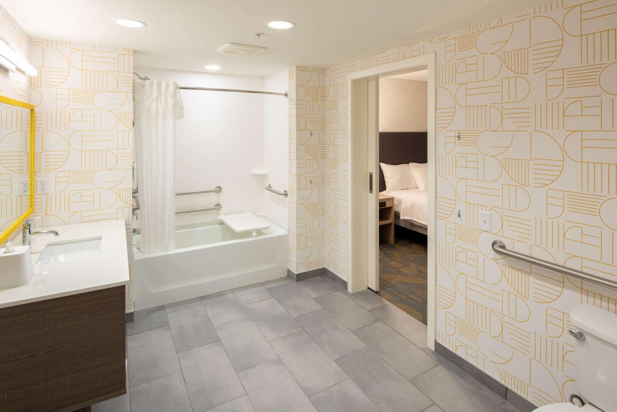 Home2 Suites By Hilton East Haven New Haven 외부 사진