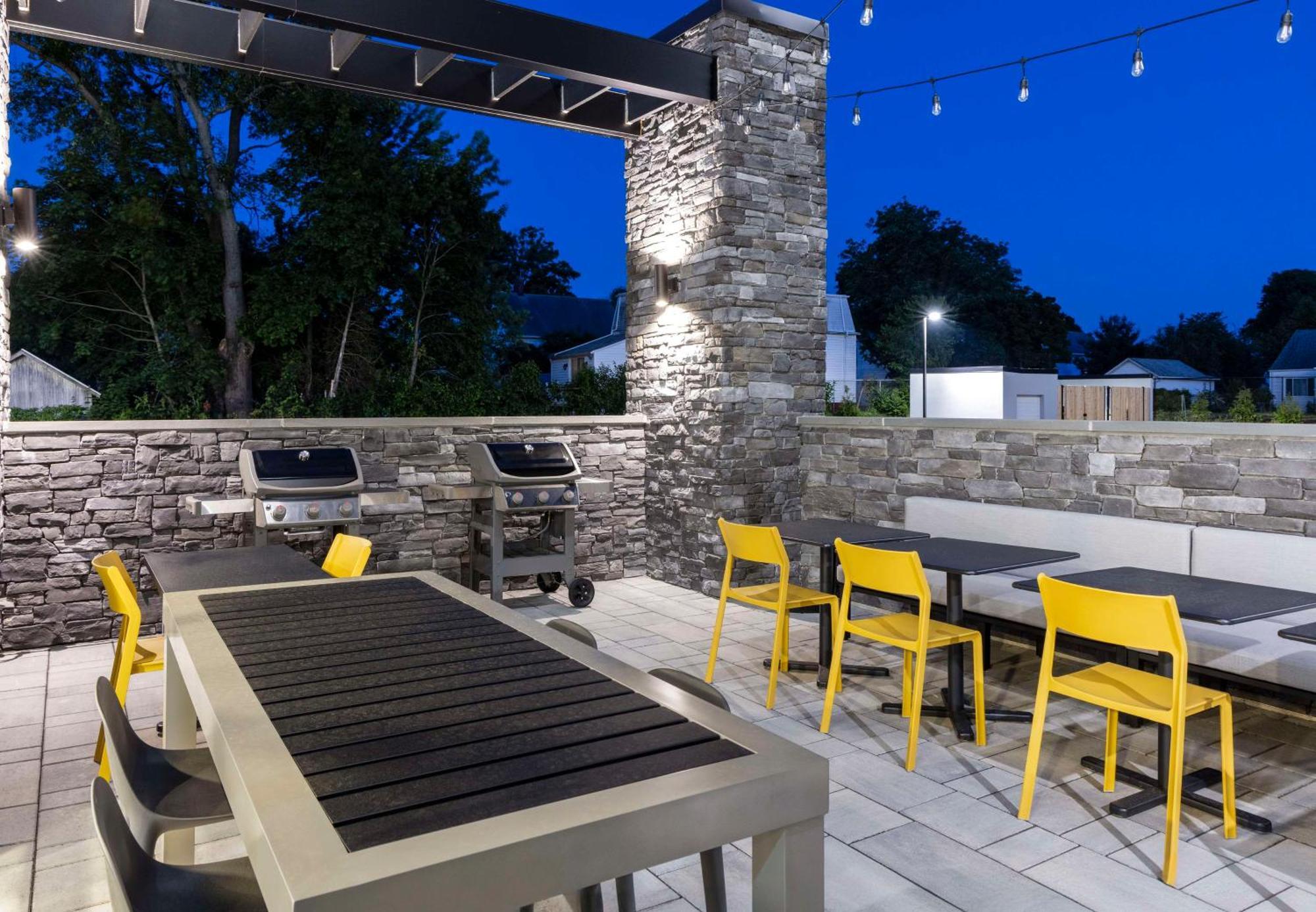 Home2 Suites By Hilton East Haven New Haven 외부 사진